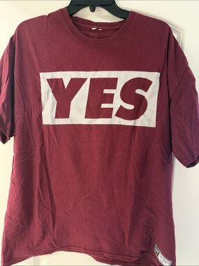 Maroon YES Graphic Crewneck T-Shirt